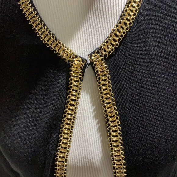 Sweater - Picture 4 of 6